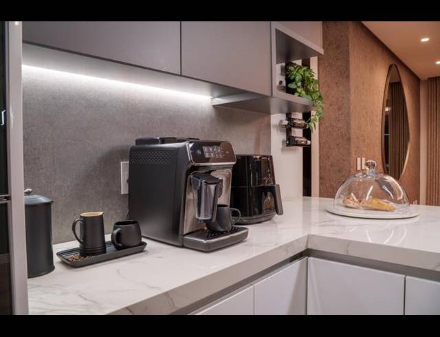 3 BEDROOM APARTMENT FOR SALE IN STEYN CITY